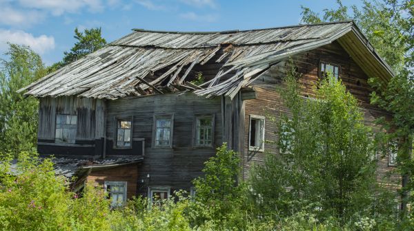 Cottage Demolition in Lewisville